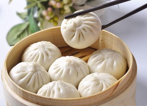 吃瓜少女小包子,吃瓜少女小包子的瓜田奇遇记