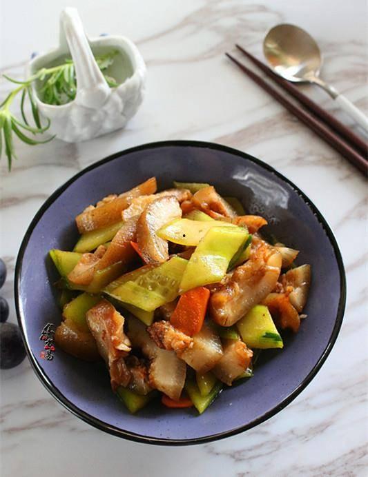 瓜爸吃猪肉,瓜爸的猪肉美食之旅