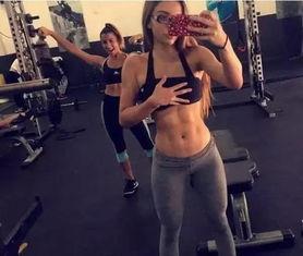 《吃瓜健身》精彩片段