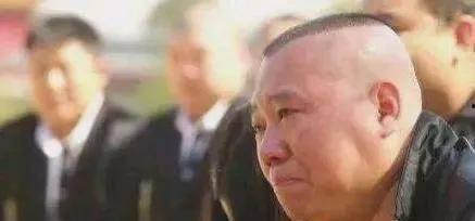 井陉吃瓜事件始末视频,一场网络热议的真相揭秘